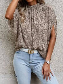 SHEIN Clasi 滿版印花蝙蝠袖小高領後綁帶襯衫 - 卡其色 - 查看 6