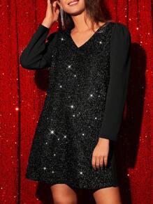 SHEIN Frenchy V領閃亮露背綁帶閃粉連衣裙 - 黑色 - 查看 1