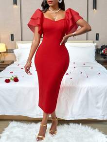SHEIN Lady Vestido Con Cuello De Corazón Con Dobladillo De Volantes Y Parches De Tela - Rojo - Ver 4