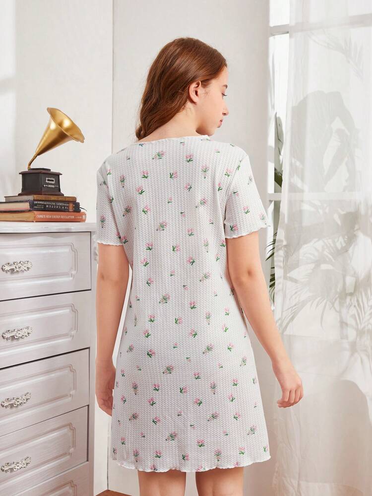 Teen Girl Comfortable Textured Short Sleeve Nightgown With Lovely Ditsy Floral Print And Bowknot Decoration