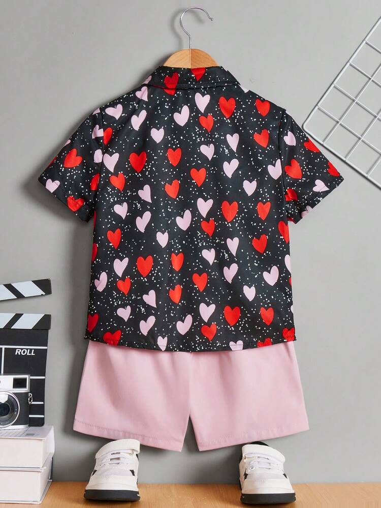 Young Boys' Cute Heart Printed Loose Fit Shirt And Solid Color Shorts Set
