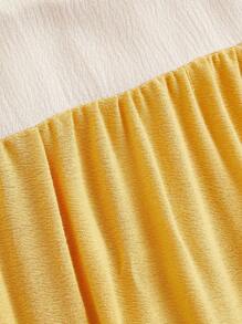 SHEIN CURVE+ Plus Size Two Tone Ruffle Edge Blouse