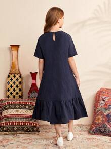 SHEIN Cô gái Tween Lỏng lẻo phù hợp Ngắn tay Vòng cổ Đầm Midi Với In thư - Màu xanh hải quân - Xem 2