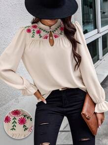 SHEIN Clasi 女裝花朵刺繡立領長袖襯衫 - 杏色 - 查看 1