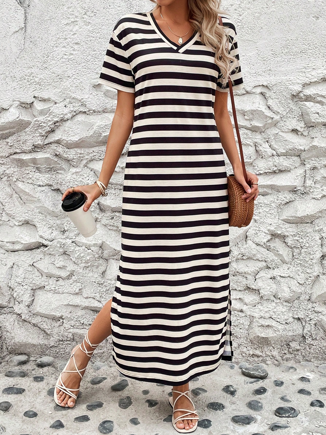 SHEIN LUNE Digitally Printed Striped V-Neck Long Dress With Two Side Slits sz2401154444941727