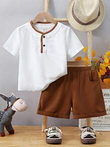 SHEIN 2pcs/Set Young Boys' Comfortable & Linen Stand Collar Color Block Top And Shorts Set For Spring/Summer - Khaki - View 1