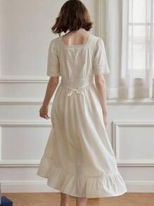 Simple Retro Rose Embroidered Lace Square Neck Midi Wedding  Dress Cottagecore Dress - White - View 2
