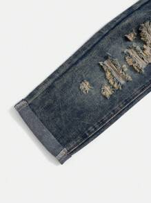 SHEIN 年輕男孩破洞水洗牛仔褲