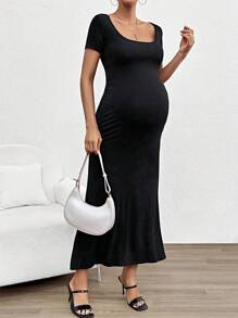 SHEIN Thai sản Trẻ Giải trí Hem Dài Đầm Với Hình vuông Đường viền cổ áo - màu đen - Xem 1