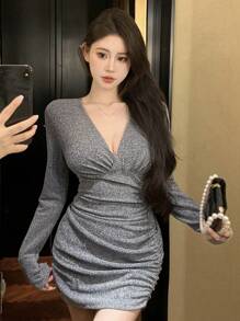 DAZY 纯色V领褶裥包臀长袖连衣裙，生日、新年、舞会、派对女士礼服，秋季返校节性感连衣裙，优雅女士嘉年华连衣裙 - 灰色 - 查看 2