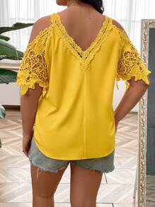 SHEIN LUNE Plus Size Solid Color Open Shoulder V-Neck Fashion Blouse With Patchwork Design - Yellow - View 2