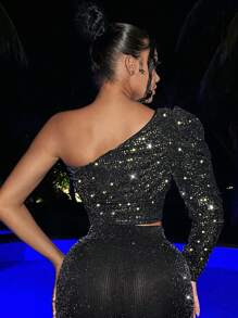 SHEIN SXY Blusa Curta De Paetê Com Um Ombro Só, Mangas Bufantes, Decote Ombro A Ombro, Roupas De Clube Sexy Para Ano Novo Ou Dia Dos Namorados - Dourado - Visão 2
