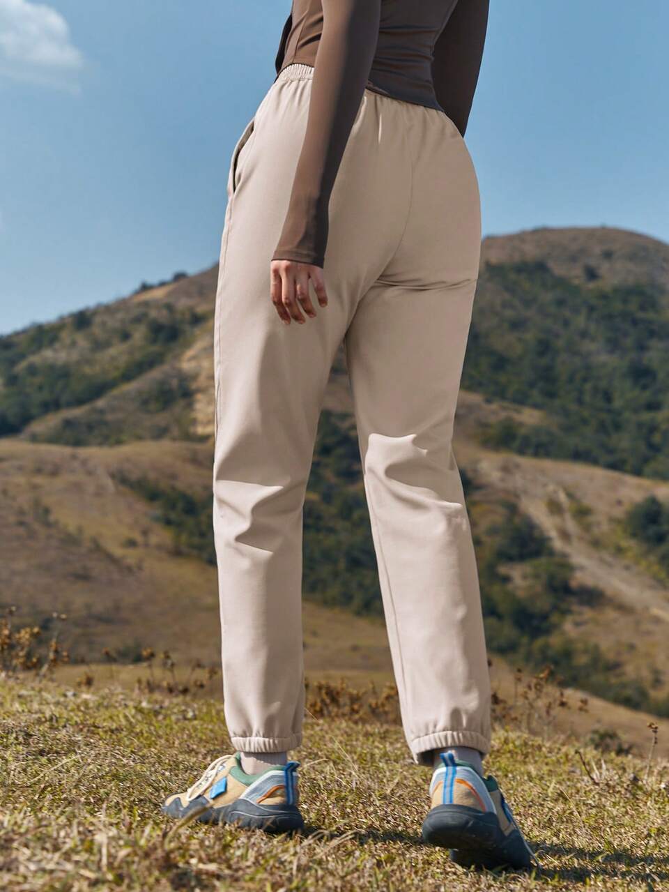 Ladies' Solid Color Outdoor Jogger Pants With Elastic Cuffs