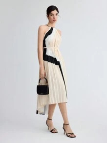 BizChic Quý cô Khối màu Thắt lưng Xếp li Đầm - Nhiều màu - Xem 7