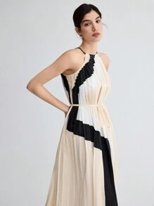 BizChic Quý cô Khối màu Thắt lưng Xếp li Đầm - Nhiều màu - Xem 6