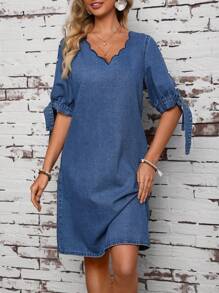 SHEIN LUNE Women's Denim Dress With Curved V-Neckline - Blue - View 2