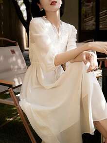 Vestito a-line con vita stringata