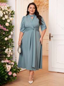 Modelyn Plus Size Plain Color Keyhole Neckline Dress With Cap Sleeves & Tie Waist - Green - View 4