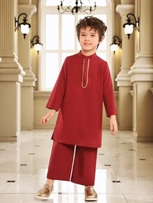 SHEIN 年輕男孩色塊裝飾上衣和彈性腰部褲子套裝 - 酒紅色 - 查看 4