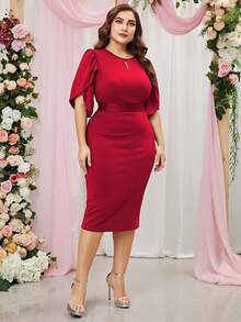 CurvySweet Vestido con abertura en la espalda y panel de encaje con manga de pétalo y escote en forma de cerradura - Rojo - Ver 3