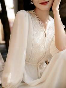 Vestito a-line con vita stringata