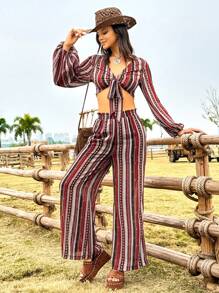 Soleia بلوزة مطبعة عتيقة بأكمام طويلة و مقصوصة بعقدة في الأمام