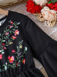 SHEIN Tween Girl Floral Embroidery Flared Sleeve Dress - Black - View 7