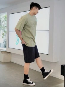 DAZY Men's Letter Embossed Short Sleeve T-Shirt, Summer 2pcs/Set - Multicolor - View 4