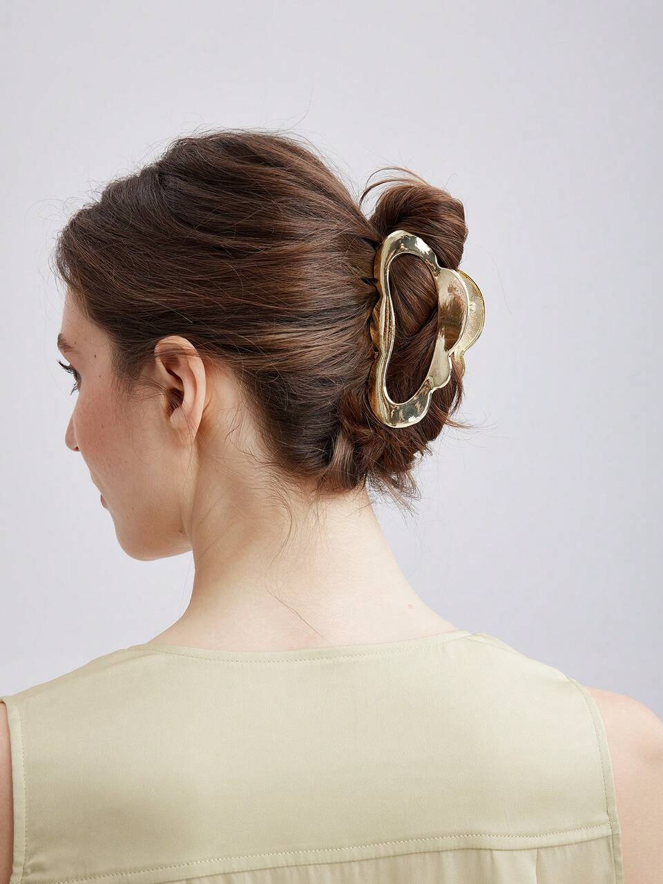 MOTF CLOUD SHAPE METALLIC HAIR CLIP ELEGANT