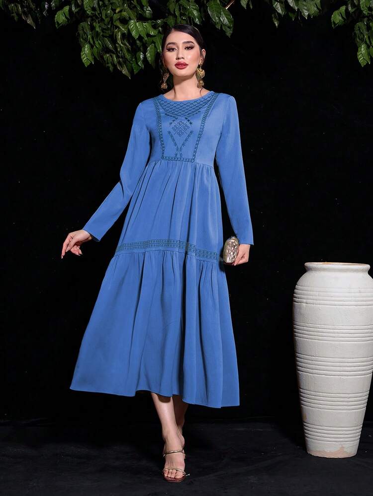 Women's Round Neck Arabian Style Embroidered Plant Pattern Dress