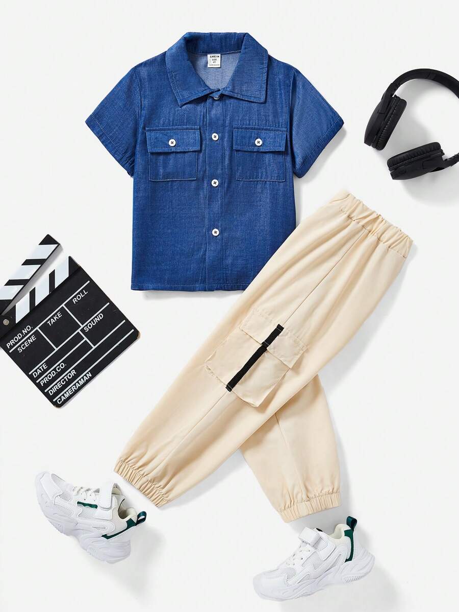 SHEIN 年輕男孩翻領口袋短袖襯衫和貨物長褲套裝2入組 - 彩色 - 查看 1