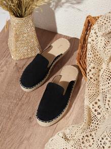 SheIn VCAY Women's Solid Color Closed Toe Flat Shoes - Black - View 1