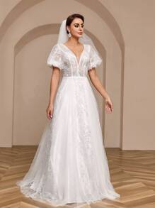 SHEIN Belle 優雅珍珠點綴打褶網紗燈籠袖禮服婚紗,配有夸張的長尾 - 白色 - 查看 6