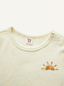 Cozy Pixies Baby Boy's Sun Embroidery Short Sleeve T-Shirt And Casual Shorts 2pcs Outfits Matching Set - Apricot - View 5