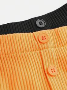 少女休閒運動純色麻花短袖t恤和短褲套裝,帶補丁細節