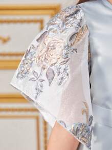 SHEIN Leap Crew 少女們的可愛v領收腰a字裙裝 - 彩色 - 查看 3