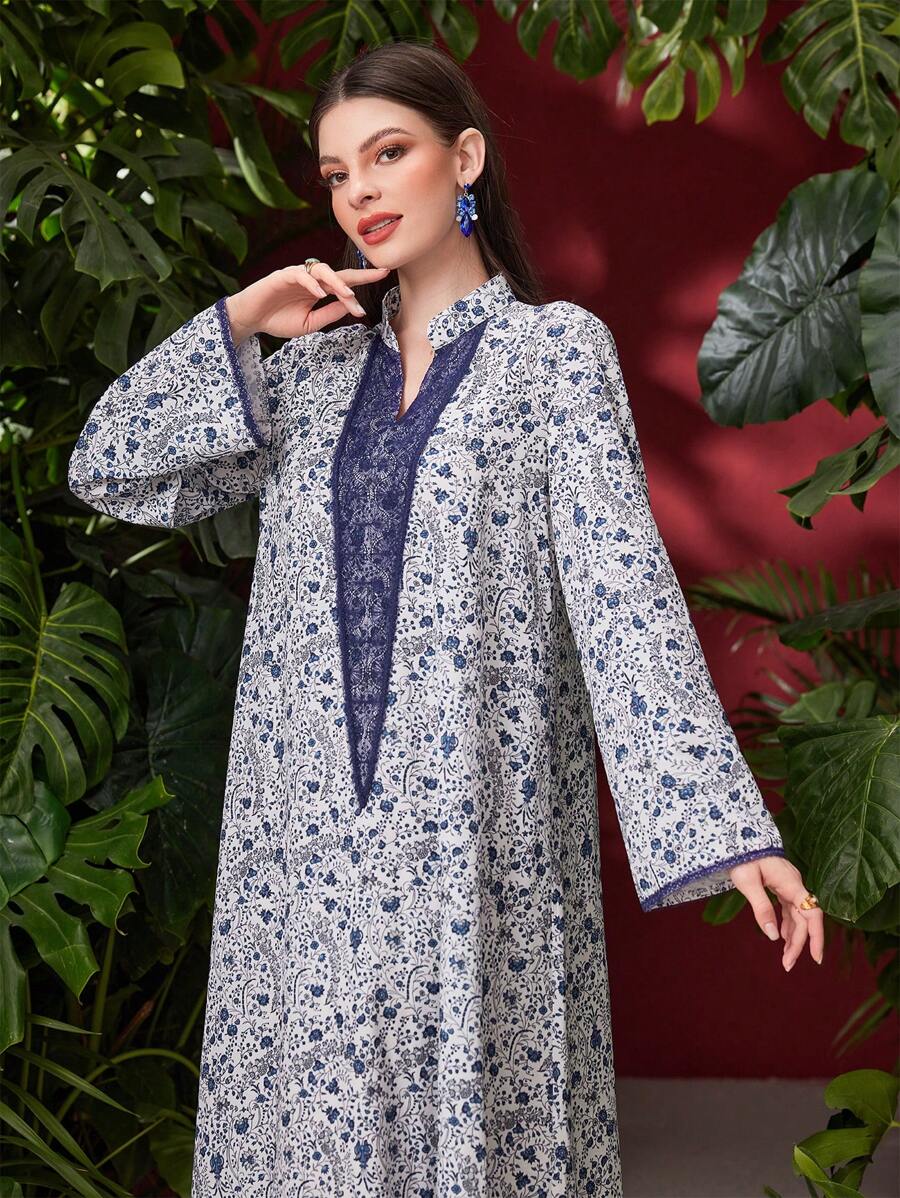 Al Najma 阿拉伯風格立領刺繡蕾絲花卉印花洋裝 - 藍色 - 查看 1