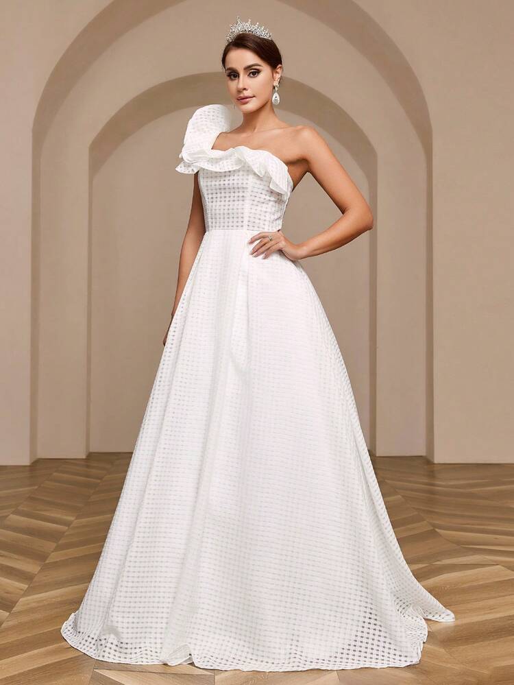 One-Shoulder Ruffled Edge Wedding Dress With Back Tie