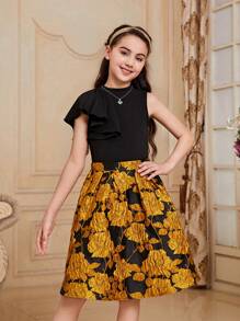 SHEIN Conjunto de blusa con ribete de volantes y falda acampanada de jacquard floral para niña preadolescente