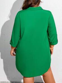 SHEIN CURVE+ 大尺碼純色鈕扣卷袖襯衫連身裙 - 綠色 - 查看 2