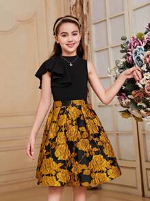 SHEIN Conjunto de blusa con ribete de volantes y falda acampanada de jacquard floral para niña preadolescente