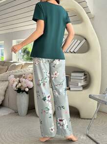 拼色花朵印花短袖T恤和裤子睡衣套装