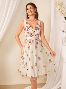 SHEIN Belle Women's V-Neck Floral Embroidery Mesh Formal Dress, Semi Formal Dress - Beige - View 1