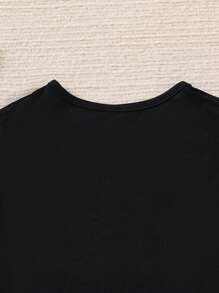 SHEIN T-shirt z krótkim rękawem i joggerami w kolorze moro dla młodej dziewczyny, modny letni strój na świeżym powietrzu