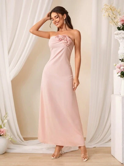 SHEIN Belle 無肩褶皺連身裙,飾以花朵,浪漫伴娘禮服