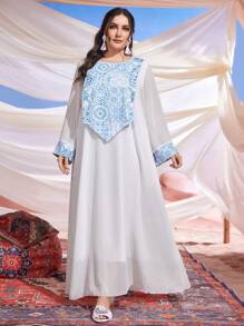 Al Najma 大尺碼女款花卉印花圓領阿拉伯服裝 - 彩色 - 查看 5