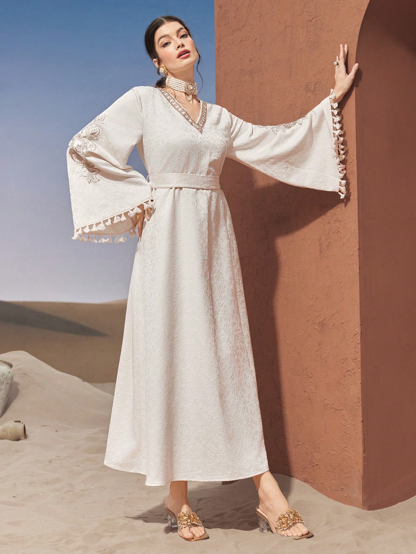 Al Najma فستان طويل تقليدي عربي للنساء مع تطريز زه...