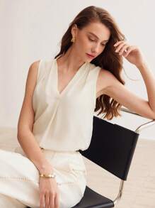 MOTF PREMIUM 絲質純色v領無袖襯衫 - 香檳色 - 查看 9