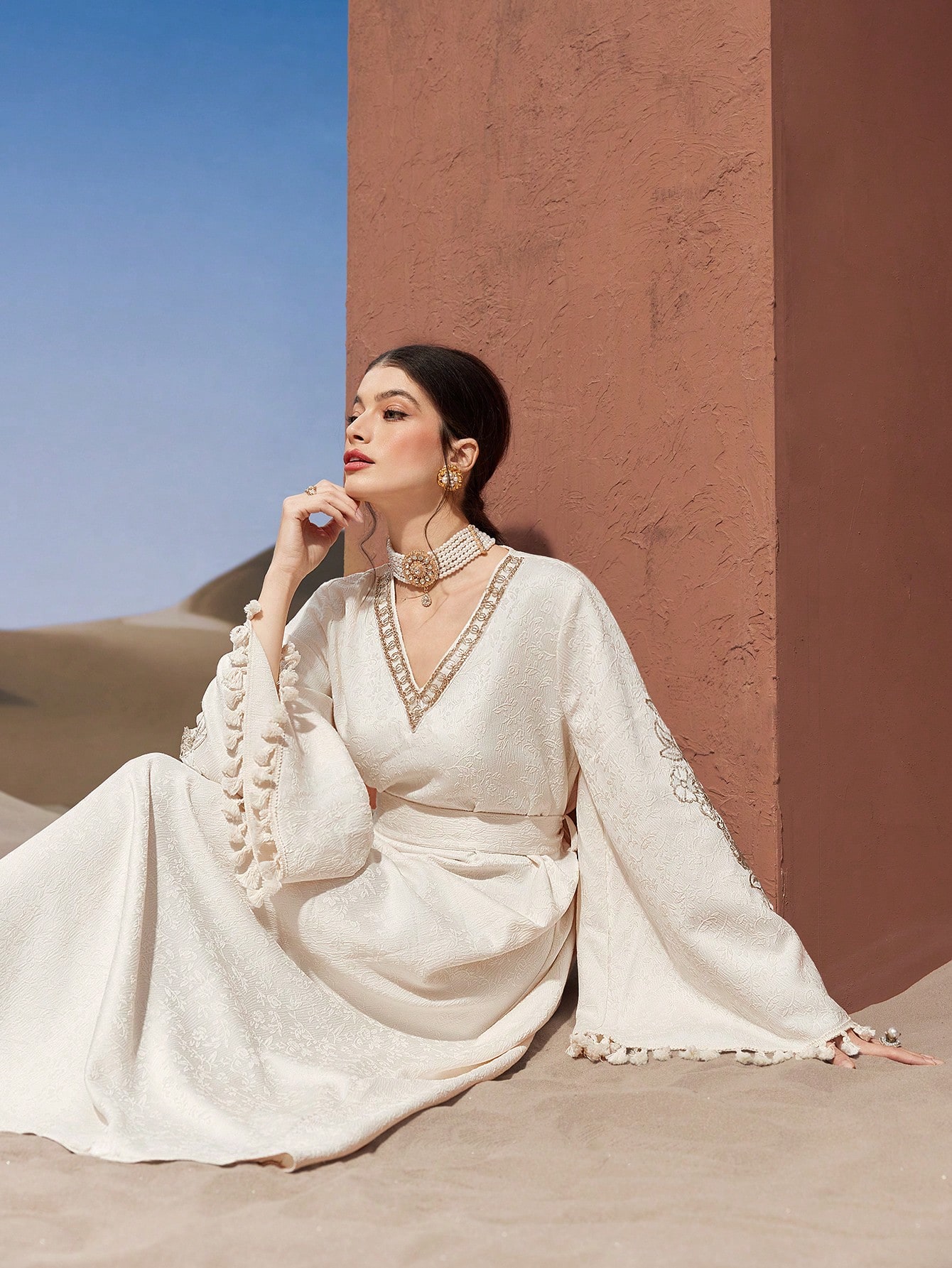 Al Najma فستان طويل تقليدي عربي للنساء مع تطريز زه...