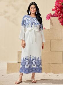 Mulvari Plus Size Women's Floral Printed Round Neck Pleated Dress - Blue and White - View 2